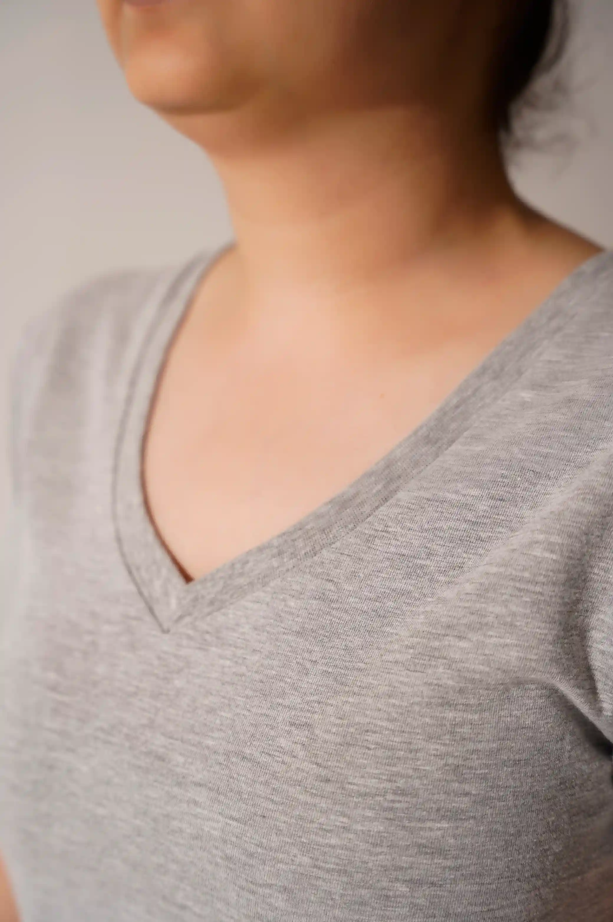 V NECK T-SHIRT - Image 2