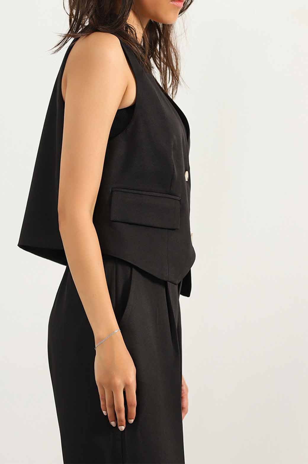 WAISTCOAT WITH POCKETS - Image 3
