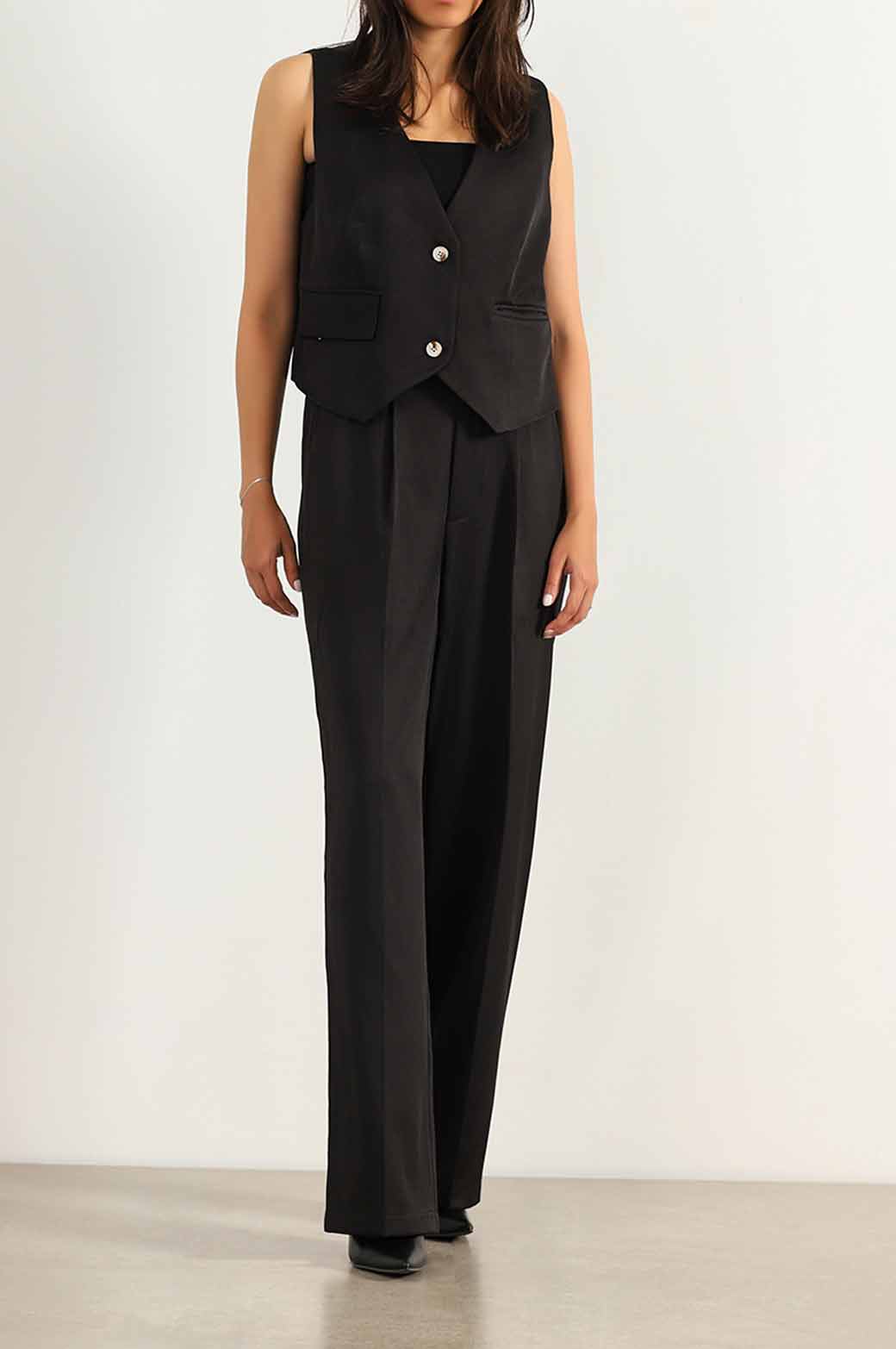 WAISTCOAT WITH POCKETS - Image 4