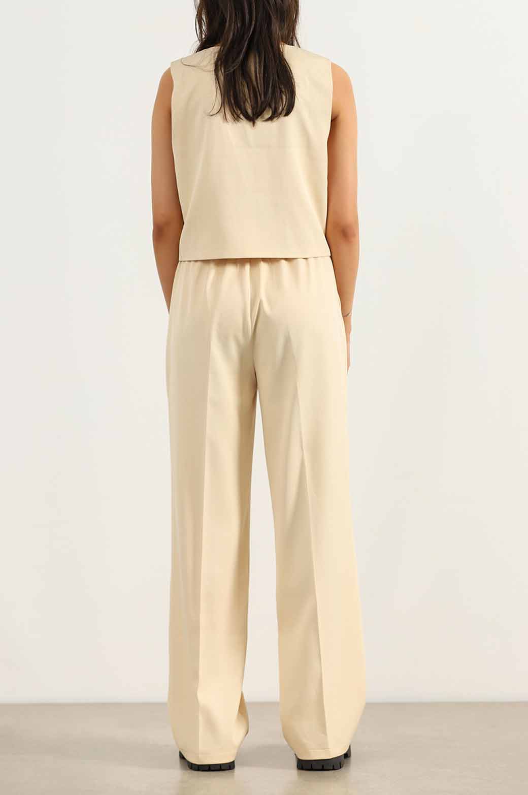 WAISTCOAT WITH POCKETS - Image 3