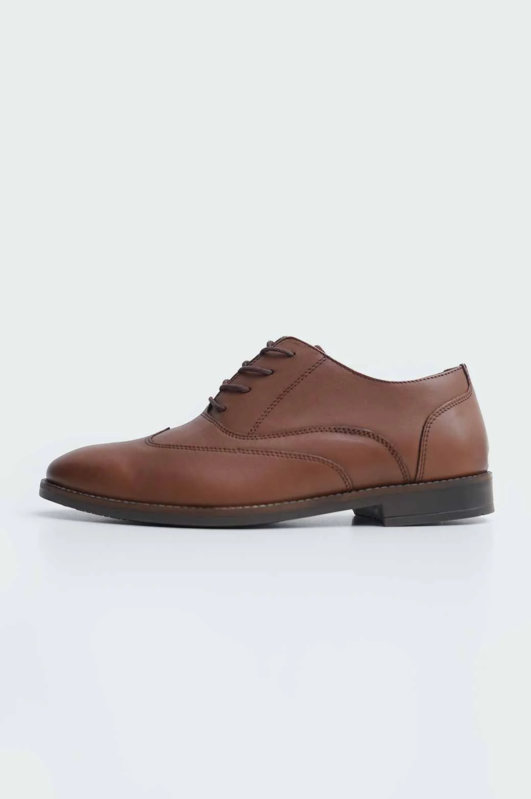 WING-TIP LEATHER SHOES
