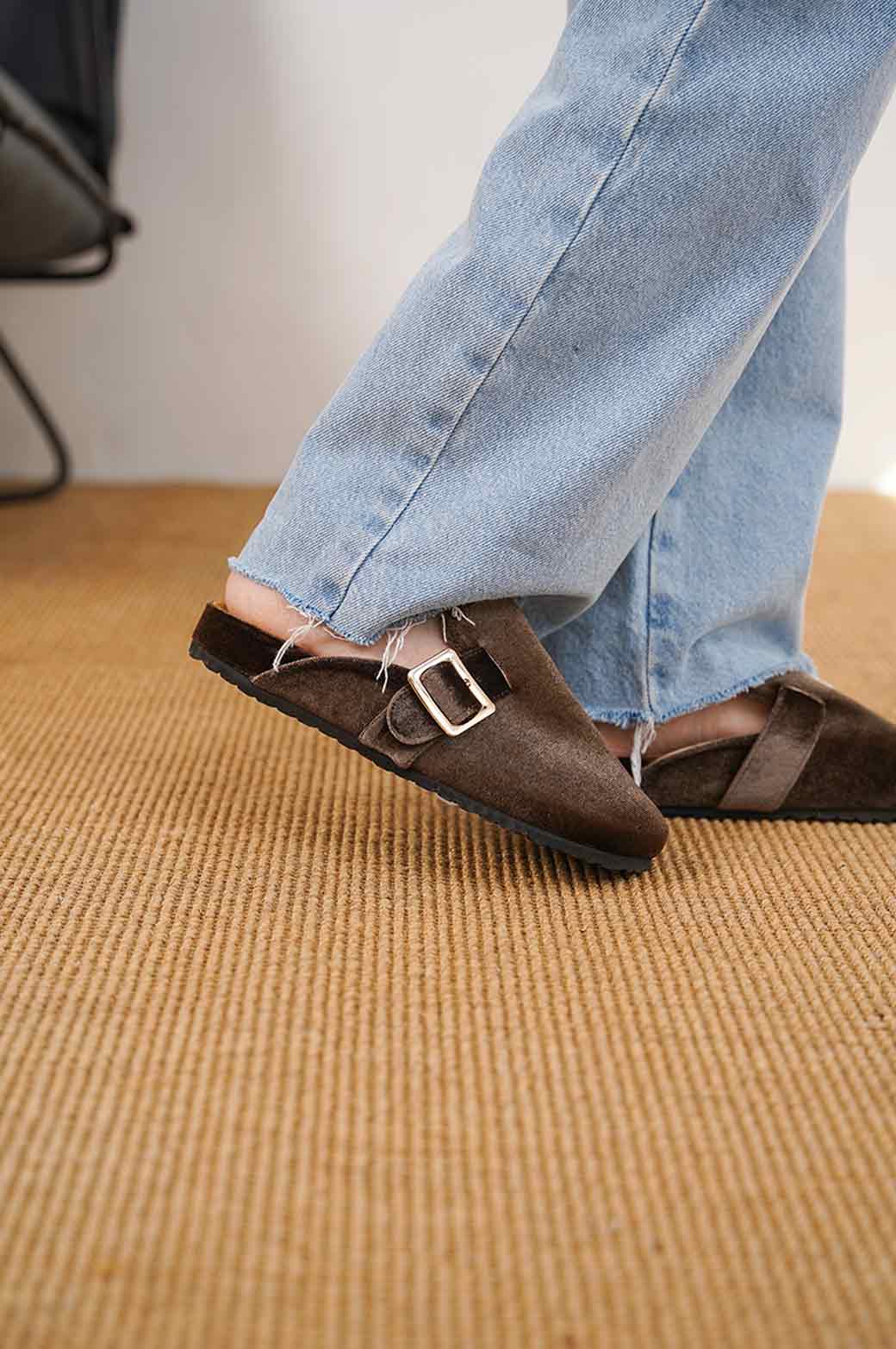 WINTER MULES WITH BUCKLE - Image 3