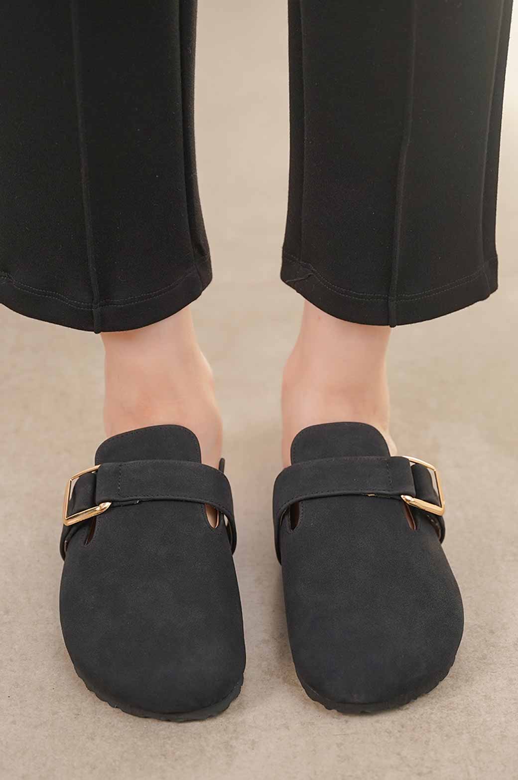 WINTER MULES WITH BUCKLE - Image 3
