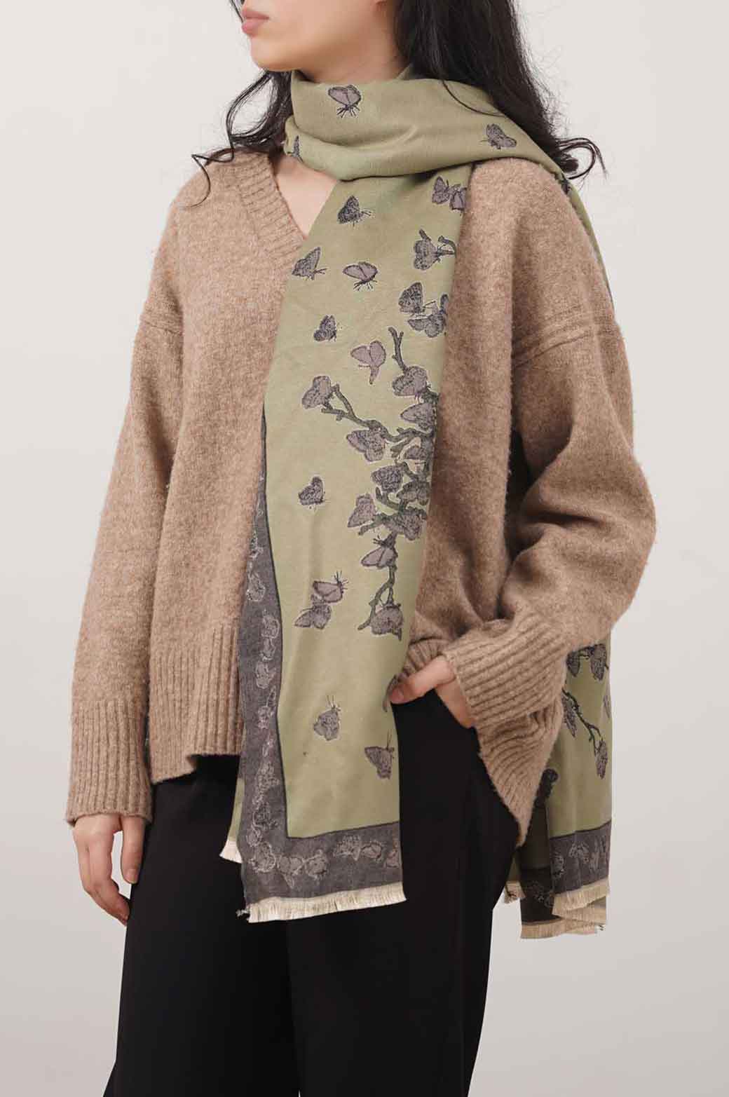 SCATTERED BUTTERFLY PRINT SCARF