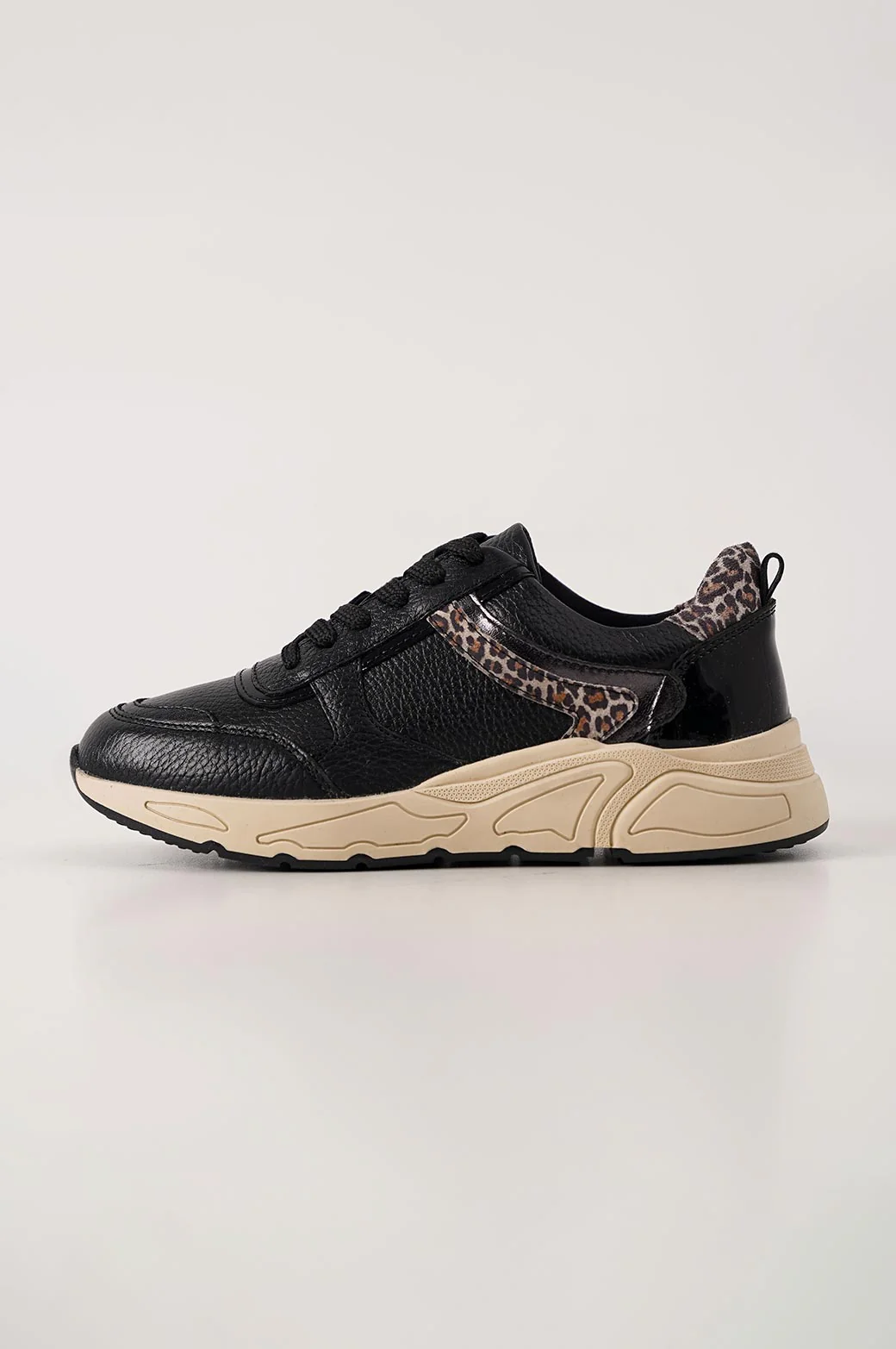 SNEAKERS WITH ANIMAL PRINT DETAIL - Image 6