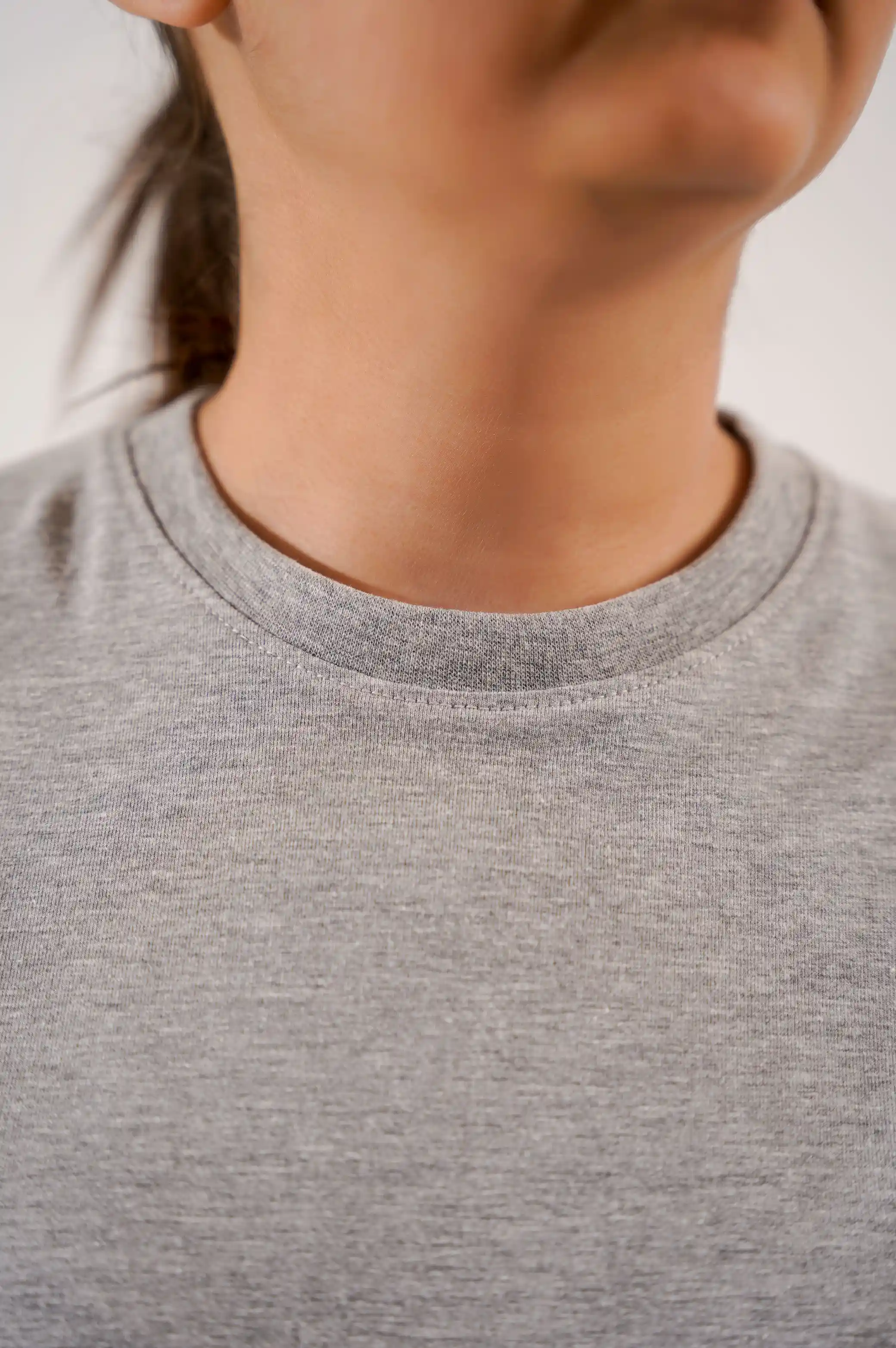 ROUND NECK T-SHIRT