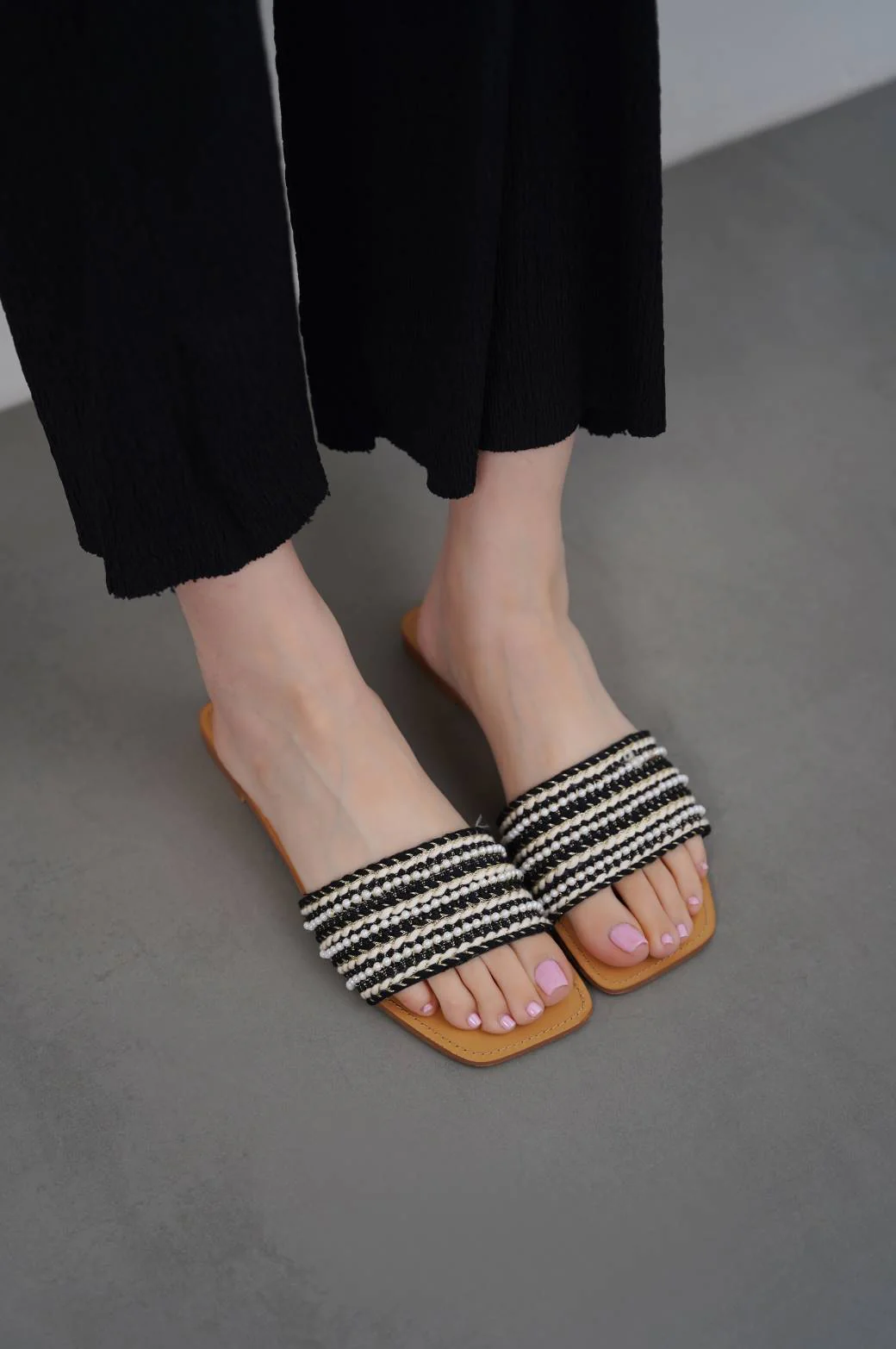 WOVEN PEARL SLIDES - Image 2